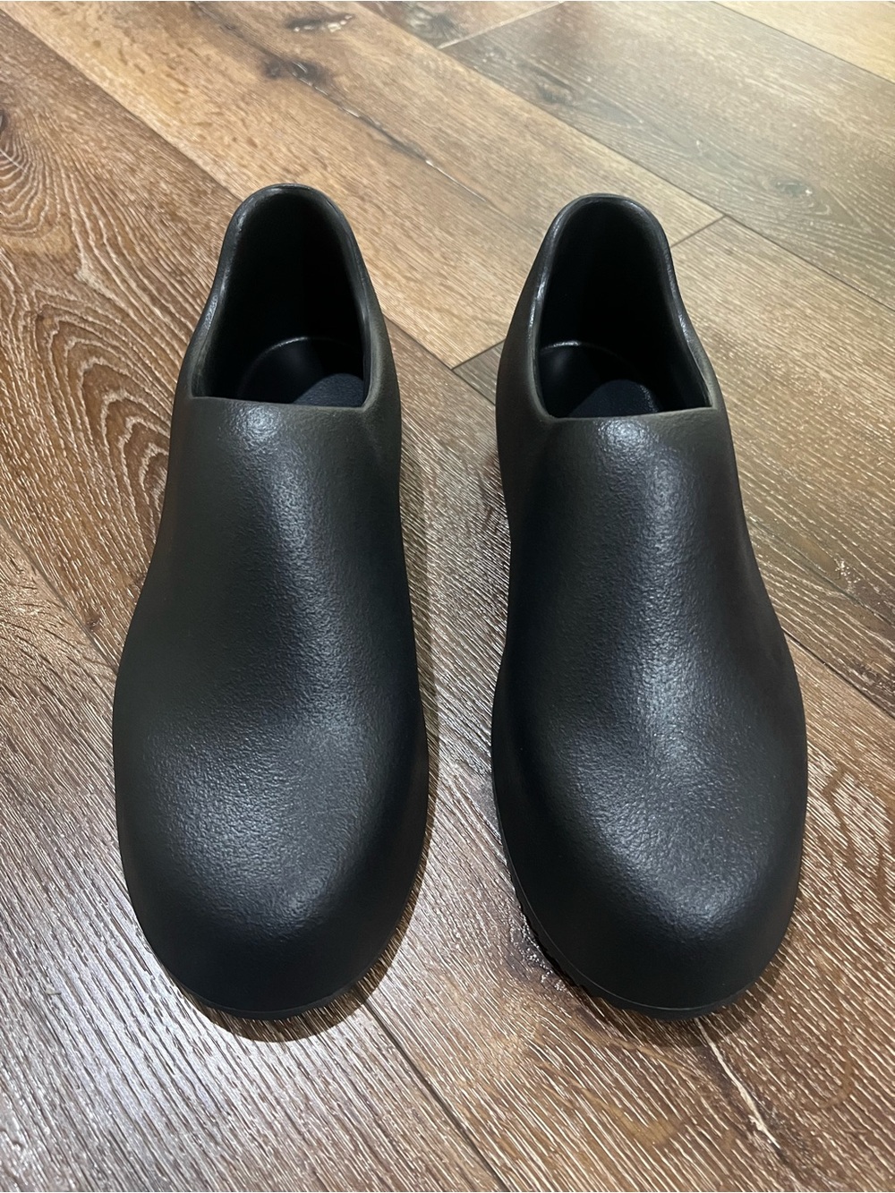 NWOT Kanye West Yeezy foam clog slipper size 10 Men's Slip-On Black